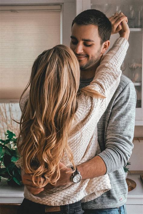 couple hug images hd|couples hugging tightly.